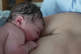 K rodičkám se často nechovají jako k lidským bytostem