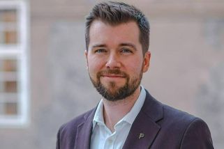 Pravda o našem státním dluhu: opozice se z něj nevylže - Médium.cz