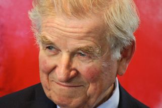 Hugo Mensdorff-Pouilly: hrabě z Boskovic, kterému sebrali zámek a musel čistit autobusy - Médium.cz