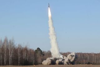 Rusové přivezli na Ukrajinu balistické rakety Točka-U. V březnu se dušovali, že je už nepoužívají - Novinky