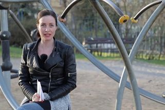 Nechutné orgie a zneužívání. Falešní guruové jdou u svých oveček za hranu | Fenomén