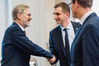 Komentář: Fiala, Vlček, ale celá vláda už mlátí jen prázdnou slámu - fintag.cz