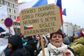 Na Václavském náměstí proruští demonstranti chtěli...