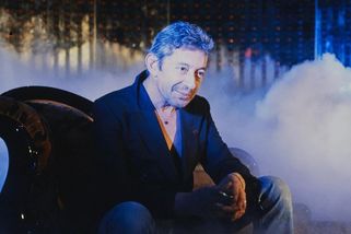 Květy | Neodolatelný svůdce Serge Gainsbourg zranitelnost maskoval drzostí. Nutil zpěvačky sténat, ty ho milovaly