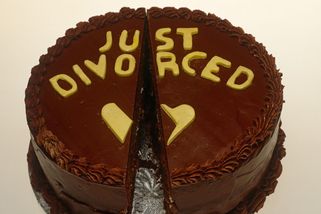 „Lepší než moje svatba“. Britka uspořádala rozvodovou párty a pozvala 90 lidí - Novinky