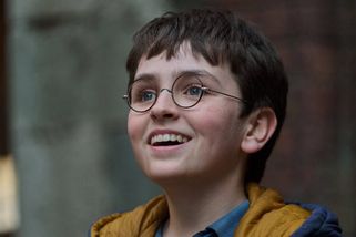 První trailer seriálového Pottera vyvolává rozpaky. Černý Snape je nejmenší problém