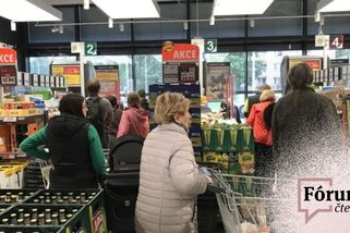 Je to diskriminace. Ne, svobodná volba, přou se čtenáři o slevové aplikace - Seznam Zprávy