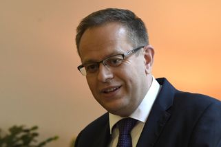 Politický poprask v České televizi: Okamura nebyl...