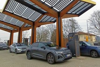 Jahn: Cíle EU v automobilovém průmyslu nejsou splnitelné - Novinky