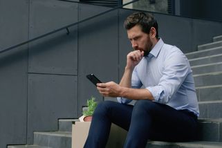 10 filmů, které zvládnou dokoukat jen vysoce inteligentní Češi. Pokud jste je viděli, máte pravděpodobně IQ nad 130