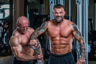 Doping do MMA určitě nepatří, tvrdí Vémola. Sám se ovšem přiznal, že dříve sypal