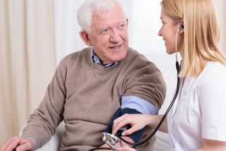 Kolik peněz bere váš praktický lékař? Známe podrobnosti