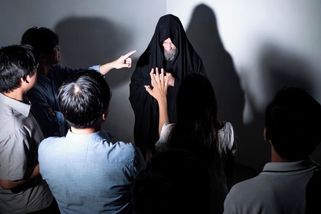 Kam se vytratil Bůh? Je mrtev, nebo se někde krčí v rohu - Médium.cz