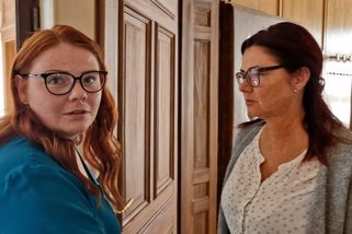 Žena kvůli dávkám zveličovala problémy po mrtvici, přitom jezdila na dovolené a festivaly - Novinky