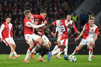 Kontroverzní moment v derby. Sparta měla vidět červenou, soudí experti - Sport.cz