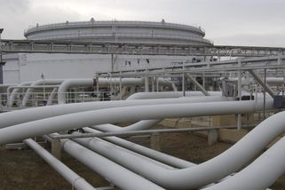 Poškodil ho cílený útok? Klíčový ropovod pro Česko pět dní nefungoval