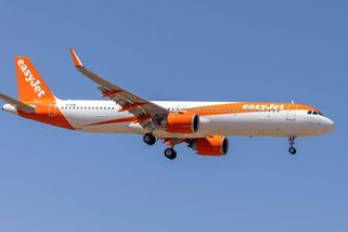 Cestující po příletu do Berlína marně čekali u pásu na zavazadla. Všechna zůstala na Tenerife - Novinky