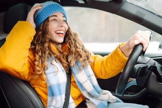 Vychytávky pro řidiče, které budete chtít taky: Nepořádek, led ani zima už nebudou problém!