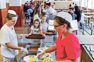 Vláda napíná školy. Pořád neví, s jakými penězi hospodařit - Novinky