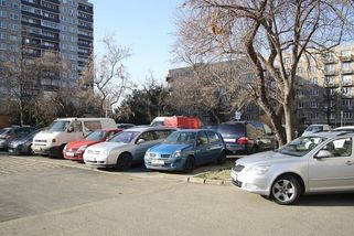 Stát rozhodl: Každý Čech, který vlastní auto bude od 1. ledna 2024 platit