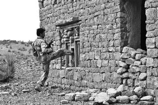 Představte si, že Ukrajina padla a Česko je na řadě. Bránili byste svou vlast i s flastenci? - Médium.cz