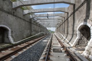 Tanec miliard na železnici. Ministr slibuje zásah - Seznam Zprávy