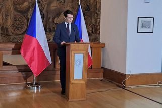 Nejistý výkon Macinkova mluvčího