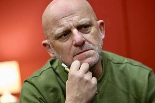 Herec Hynek Čermák: Komentování politiky mi ničí kariéru. Nemohu ale jinak