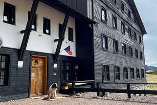 Luční bouda je stále zavřená. Turisté formu protestu nechápou - Novinky