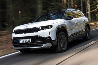 Klíčový model Jeepu přijíždí do Česka! Pořád má dobrodružného ducha, rychlí zájemci dostanou prima slevu - Garáž.cz