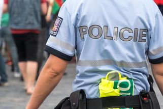 GIBS viní 20 dálničních policistů ze zneužití pravomoci a přijetí úplatku - Seznam Zprávy