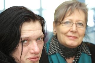 Z ulice do vlastního pokoje: narkomanka Katka prožívá velký zlom