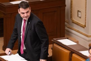 Už jsme propouštěli dost, bouří se na ministerstvu, které má ovládnout Macinka - Seznam Zprávy