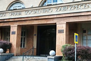 Podivný případ Jurečkova dopisu pro důchodce a částka, která nesouhlasí - Médium.cz