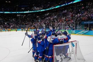 Hokejový sen v ohrožení. Zoufalí Slováci v pasti, nemůžou se dostat na olympiádu