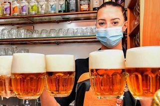 Restauratér: Je to totální chaos. Bojím se anarchie, v pondělí neotevřu - Seznam Zprávy