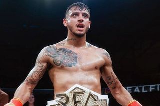 Hvězdnému Sivákovi hrozí první porážka. Už narazil na rivala - Sport.cz