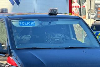 Kdo střílel na Děčínsku? Svědci popsali první detaily o vraždícím útočníkovi, zmínili drogy