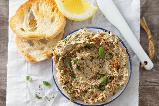 Zdravá strava je levná! Zapomeňte na drahé „superfoods“. Tyhle trumfy máte doma ve špajzu