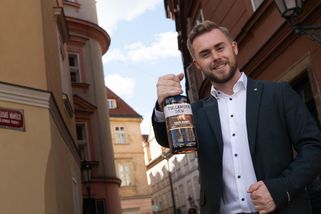 „Tvrdej“ už se moc nepije. Výrobci vymýšlí, co zachutná mladým - Seznam Zprávy