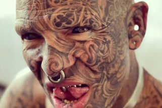 Inženýr je posedlý tělesnými modifikacemi: Potetované oči i odstraněná varlata – eXtra.cz