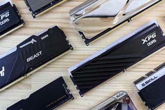 Konec zdražování pamětí? Google odhalil kompresní algoritmus pro AI, ceny DDR5 padají - TechFeed.cz