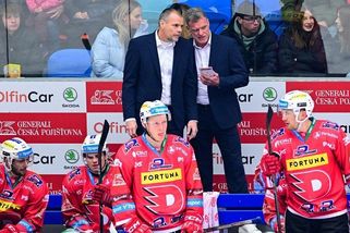 Pardubice zuří, cítí se být poškozovány rozhodčími: Celé to jde proti hokejové logice! - Sport.cz
