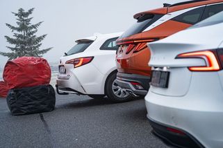 Změřili jsme, jak moc lžou parkovací kamery: Budete překvapeni, jaké rezervy vozy (ne)mají - Garáž.cz