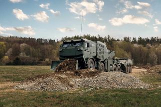 Česká vyprošťovací vozidla TREVA-30 se objevila ve výzbroji marocké armády