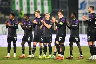 Trávník byl šílený, kritizoval Vlček plochu v Jablonci. Kozel před správci smekl - Sport.cz