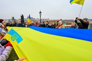 ‚Neprospívá k dobrým česko-ukrajinským vztahům.‘ Okamura řešil akci na Karlově mostě s Macinkou