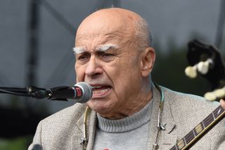 Recesista Ivan Mládek chytá druhou mízu: Po půl století se rozvedl a s mnohem mladší manažerkou založil novou rodinu