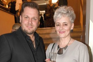 O 11 let starší žena Tomáše Savky ze SuperStar si přestala barvit vlasy a přiznala šediny