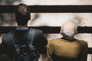 Na důchod aspoň 2 miliony. Mladí se na pomoc státu nespoléhají, s bydlením často pomáhá rodina - Médium.cz